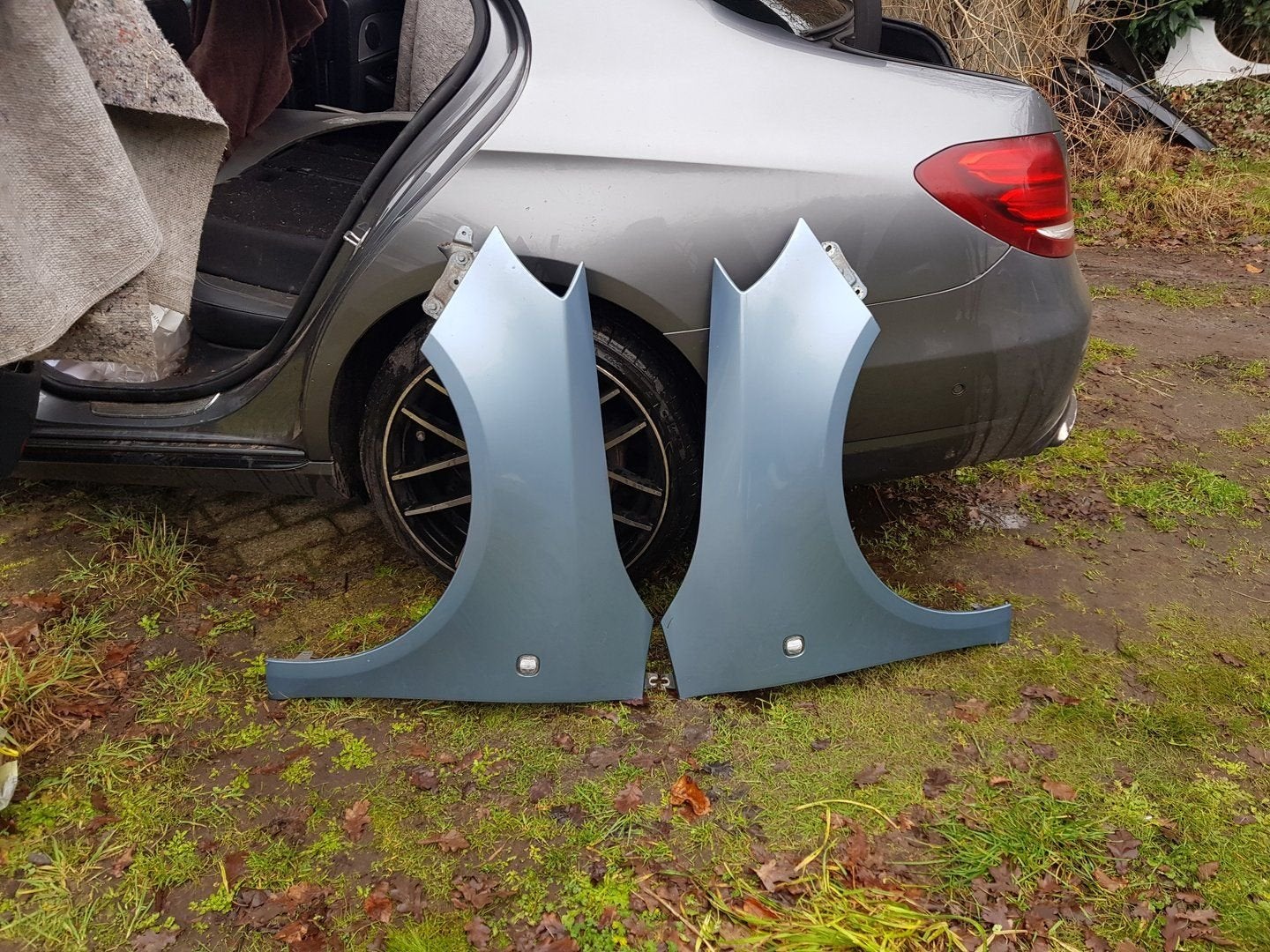 SKODA FABIA VOORSCHERM LINKS+RECHTS BJ 2007 TOT 20011, Auto-onderdelen, Gebruikt, -, -, Ophalen of Verzenden