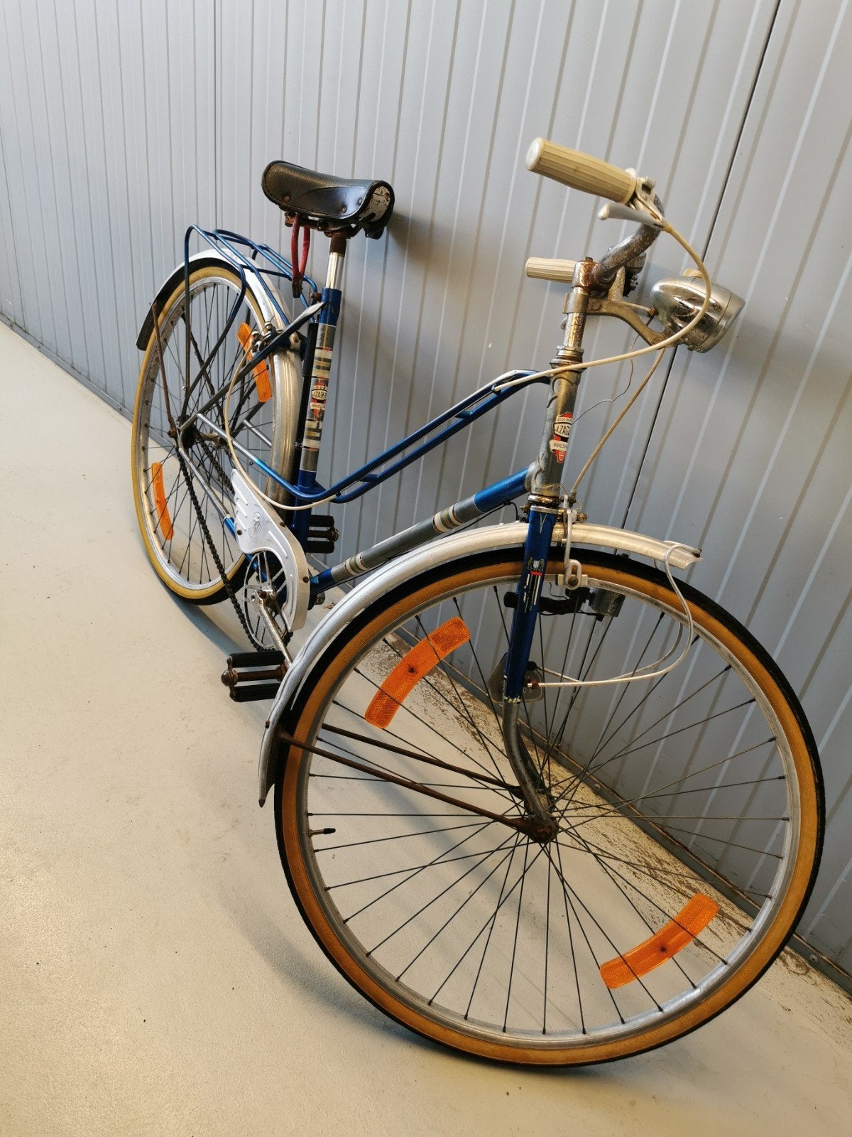 Oldtimer fiets, Ophalen