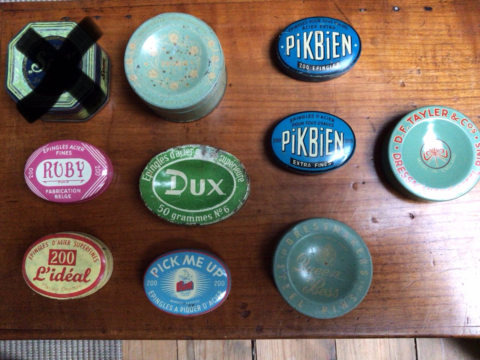Blikken doosjes kopspelden aan 7 euro stuk, Collections, Enlèvement ou Envoi