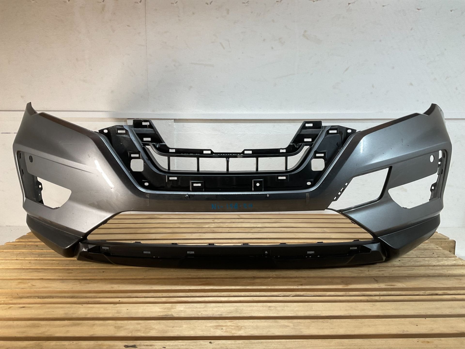 Bumper Nissan X-Trail XTRAIL T32 620226FR0H Voorbumper Ni-15, Voor, Takashima 1-chome 1-1
220-8686  Yokohama, Bumper, NISSAN_SR@mail.nissan.co.jp