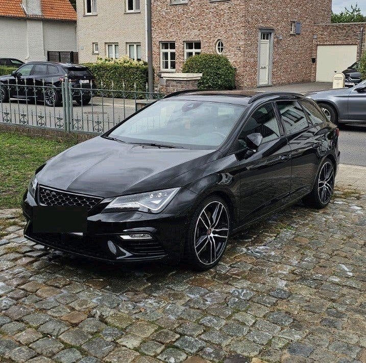 seat leon cupra 4drive 7dsg 2019, Autos, Cuir et Alcantara, Achat, Euro 6, Leon
