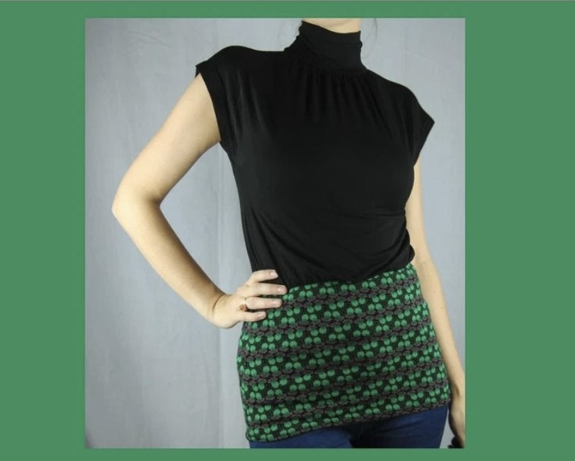 Zwart-groen tshirt met Pussy deluxe - NIEUW - Maat Xsmall, Kleding | Dames, Ophalen of Verzenden, Maat 34 (XS) of kleiner, Groen