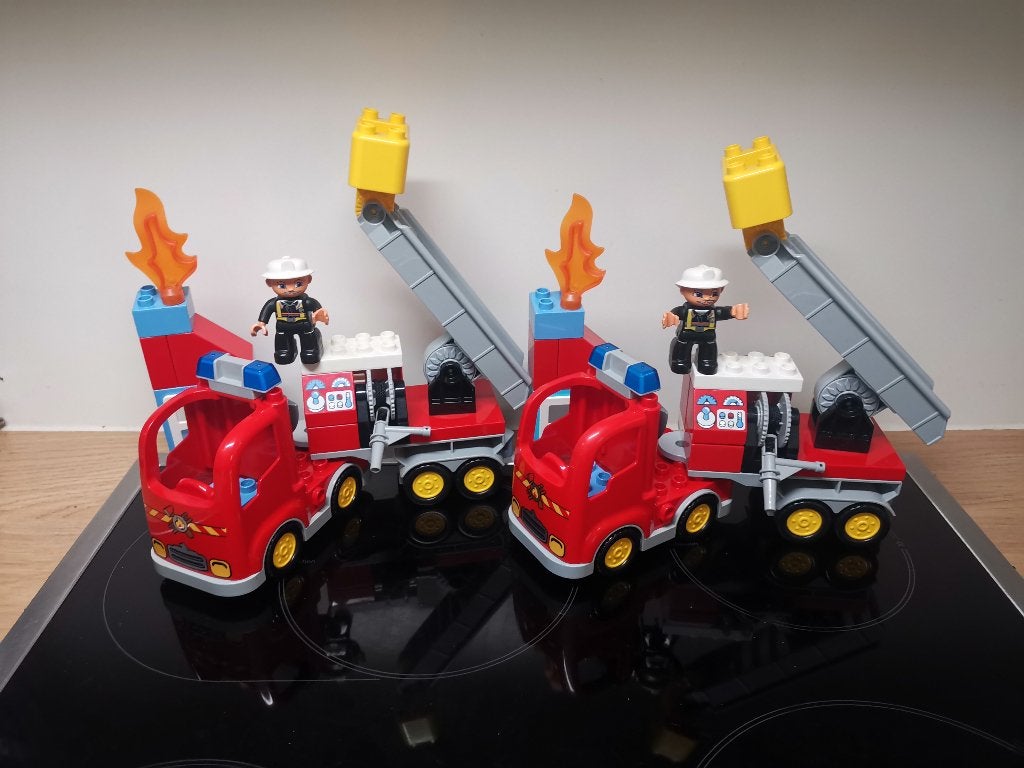 Lego Duplo 10592 Brandweer truck (2 sets), Ophalen, Compleet, Gebruikt, Overige thema's