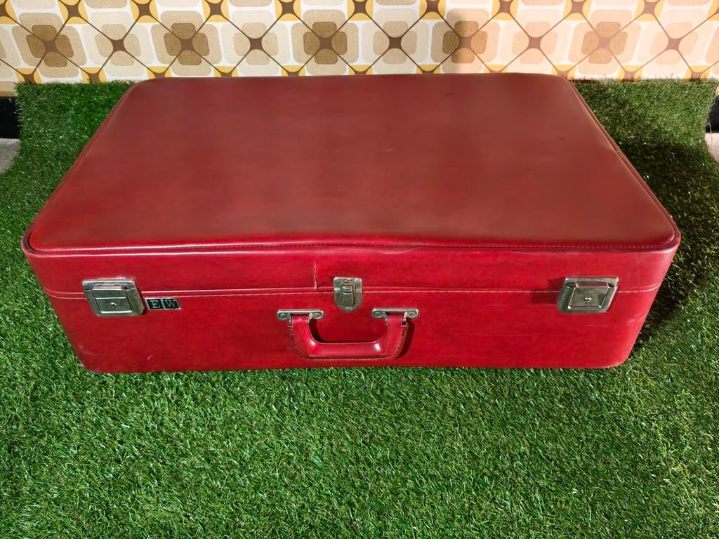 Belle valise rouge bordeaux vintage des années 60/70, Enlèvement