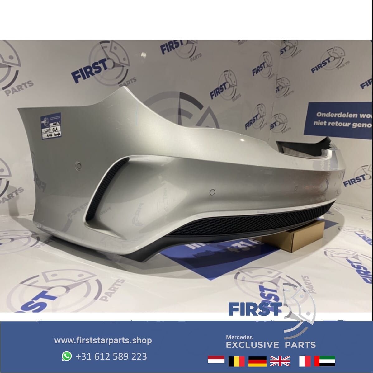 W117 CLA PRE FACELIFT AMG ACHTERBUMPER ZWART WIT GRIJS + DIF, Arrière, Utilisé, -, -