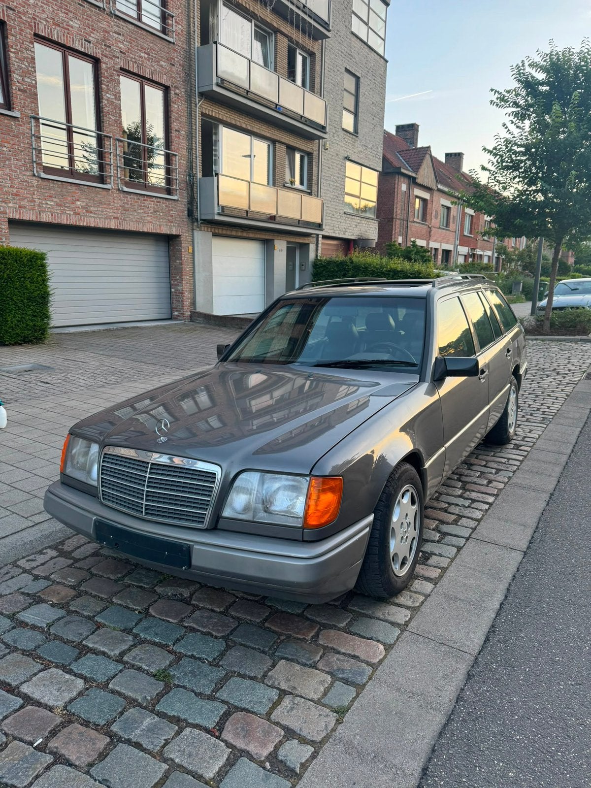 Mercedes-Benz W124 300TE – 1990 – 75.000 km, Achat, Particulier, Essence, Noir