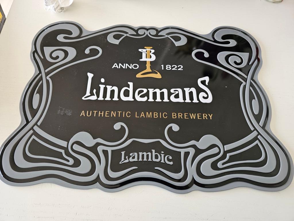 panneau d'affichage en métal de la brasserie Lindemans,, Enlèvement ou Envoi