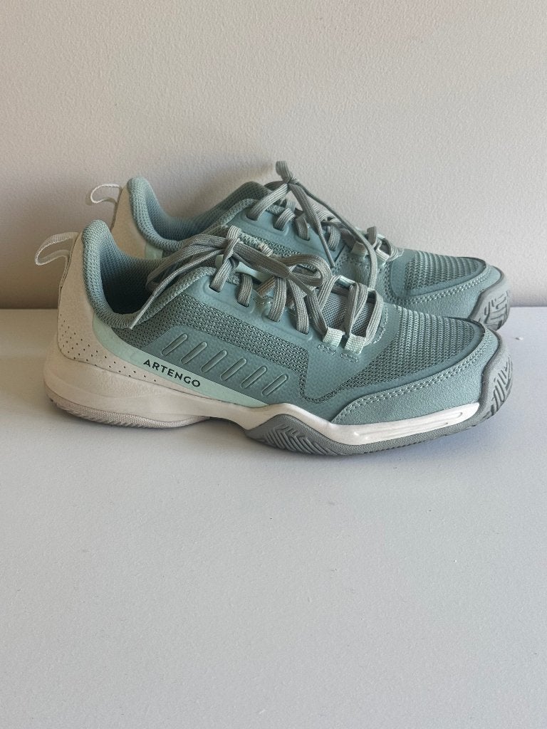 Chaussures de tennis Artengo pointure 35, Gebruikt, Décathlon, Ophalen of Verzenden, Jongen of Meisje