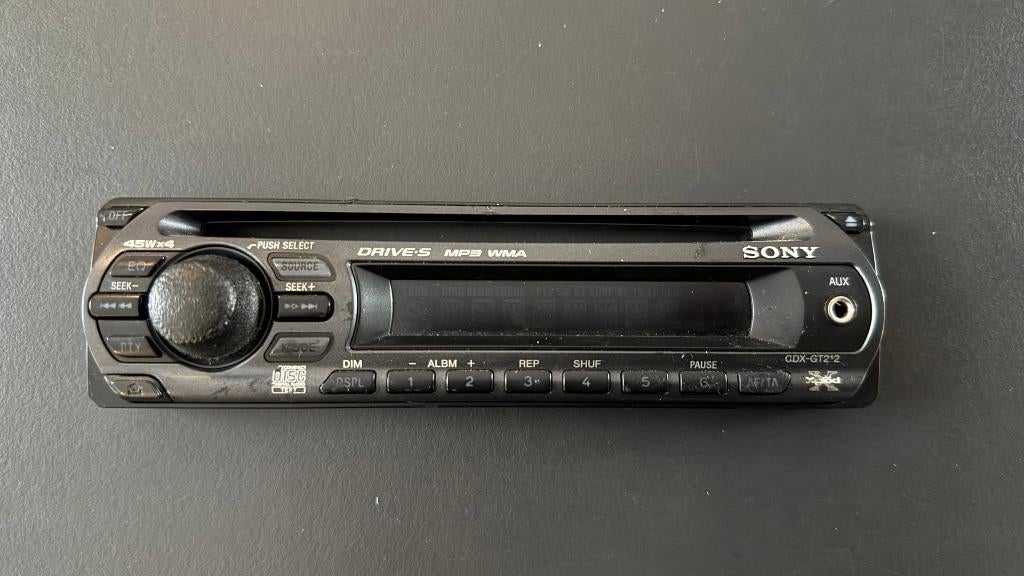Sony Autoradio(CDX-GT212), Enlèvement, Utilisé
