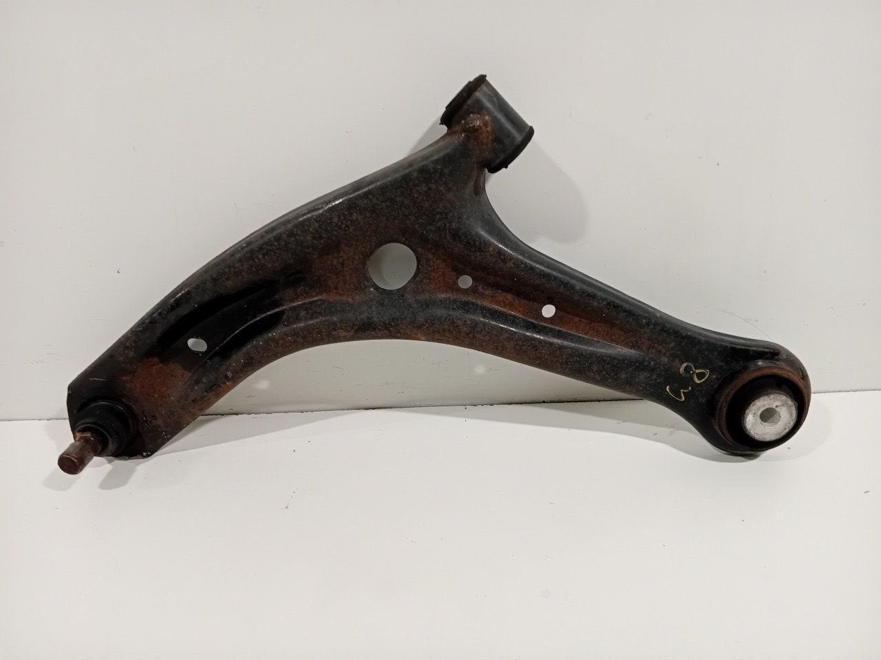 Draagarm links voor Ford B-Max, Onderdelen@venauto.nl, Van der Ven Autorecycling B.V., Gebruikt, Ettenseweg 76, 4706 PB Roosendaal, The Netherlands