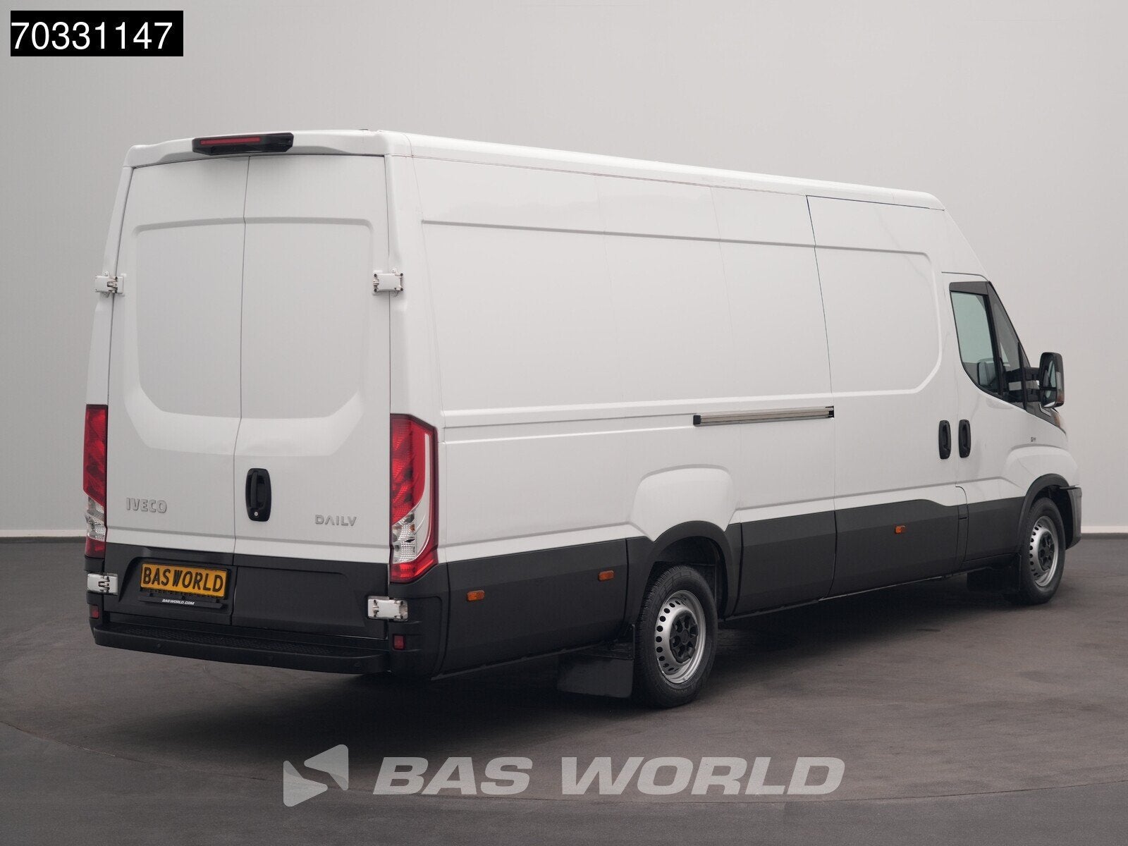 Iveco Daily 35S16 Automaat 160PK L3H2 3,5t Trekgewicht Airco, Autos, Camionnettes & Utilitaires, Achat, Euro 6, Entreprise, Tissu