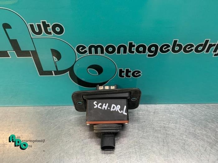 Schuifdeur schakelaar van een Volkswagen Caddy (Caddy 04-), Gebruikt, -, Volkswagen, -