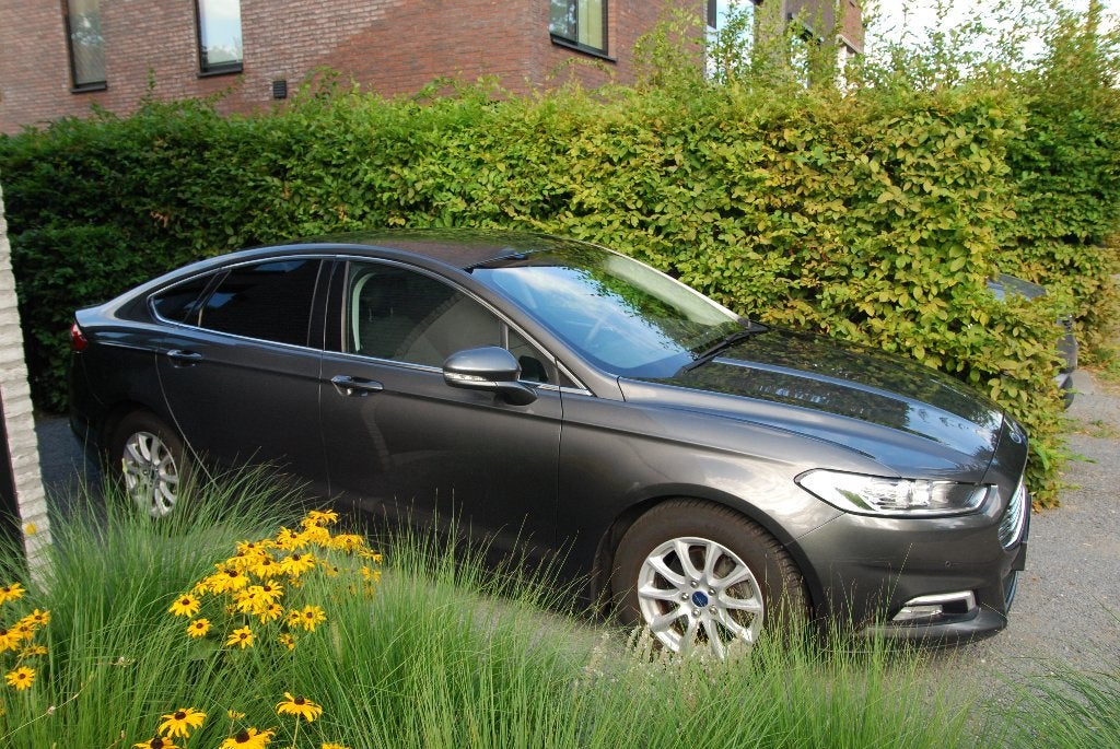 Ford Mondeo berline (benzine 125 PK), Auto's, Voorwielaandrijving, Stof, Mondeo, 5 deurs
