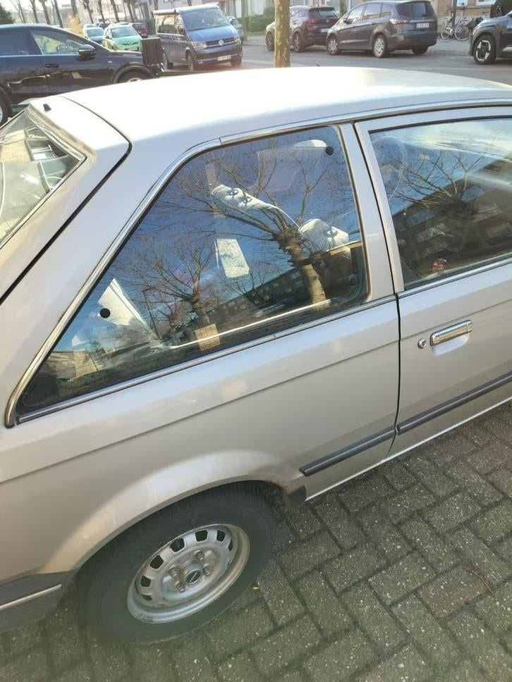 Mazda 323.  1988, Autos, Mazda, Particulier, Enlèvement