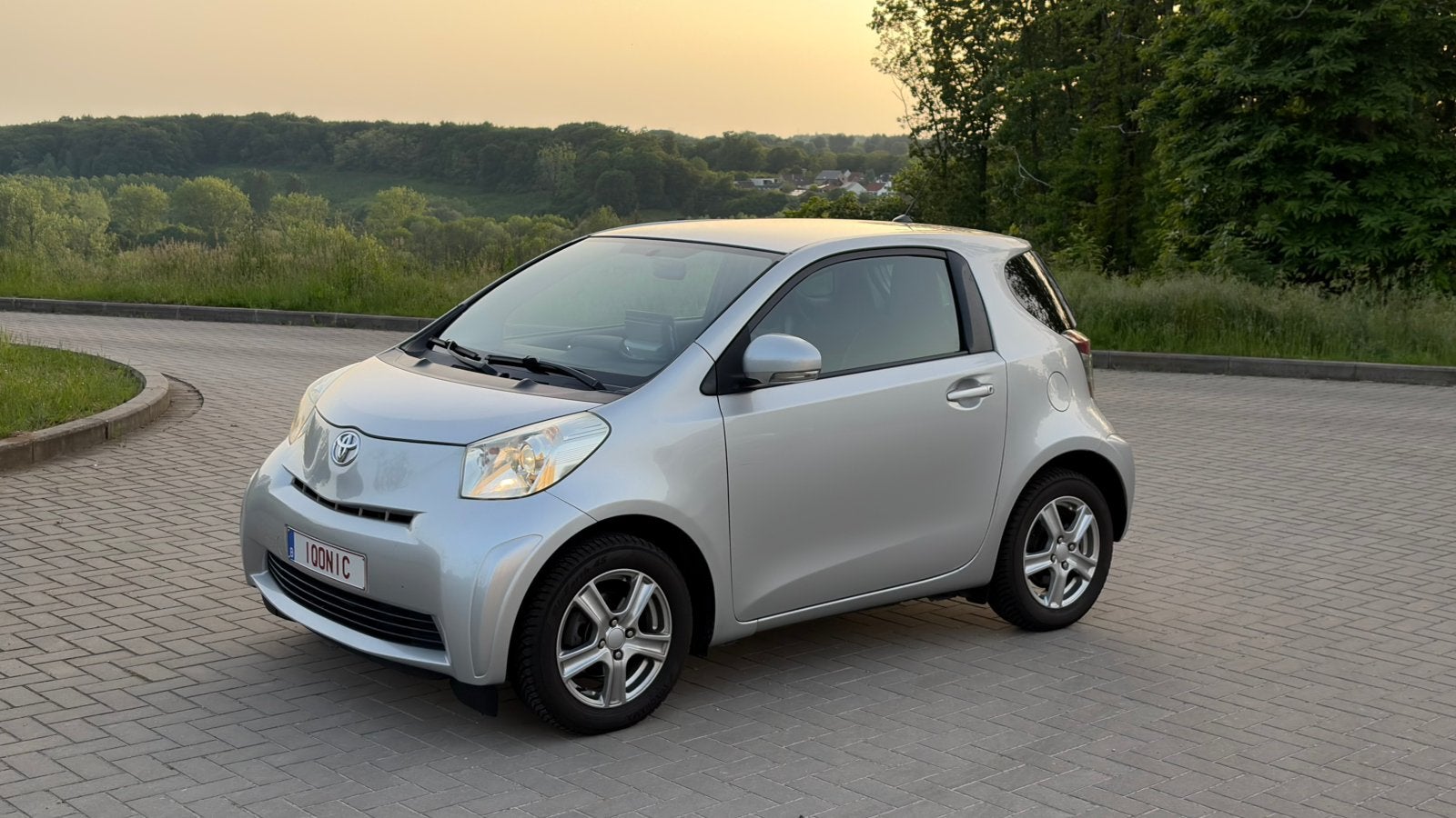 TOYOTA IQ VV-ti LUNA CLIMATISATION, Autos, IQ, Argent ou Gris, Achat, Boîte manuelle