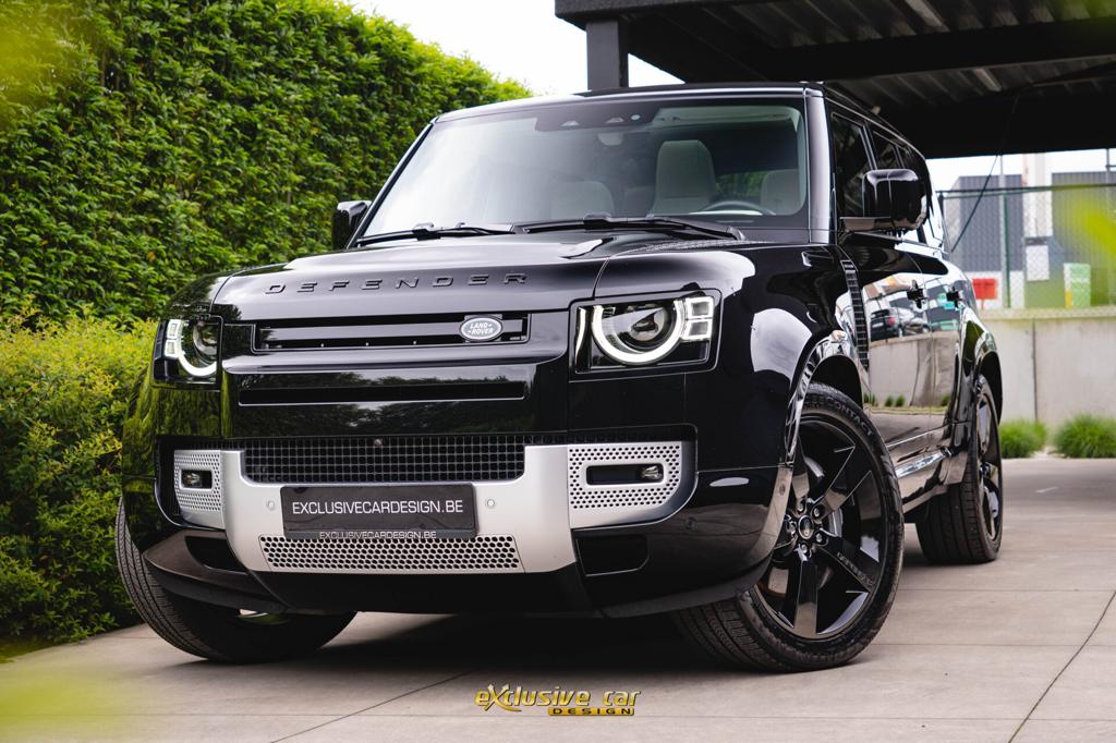 Land Rover Defender 110 P400e SE 6-zits, 0 min, 404 pk, 0 kg, Zwart