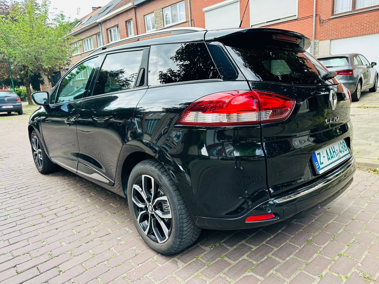 RENAULT CLIO SW 0.9TCE BENZINE 27.000KM !! AIRCO GPS 9500€, Voorwielaandrijving, 898 cc, Stof, Euro 6
