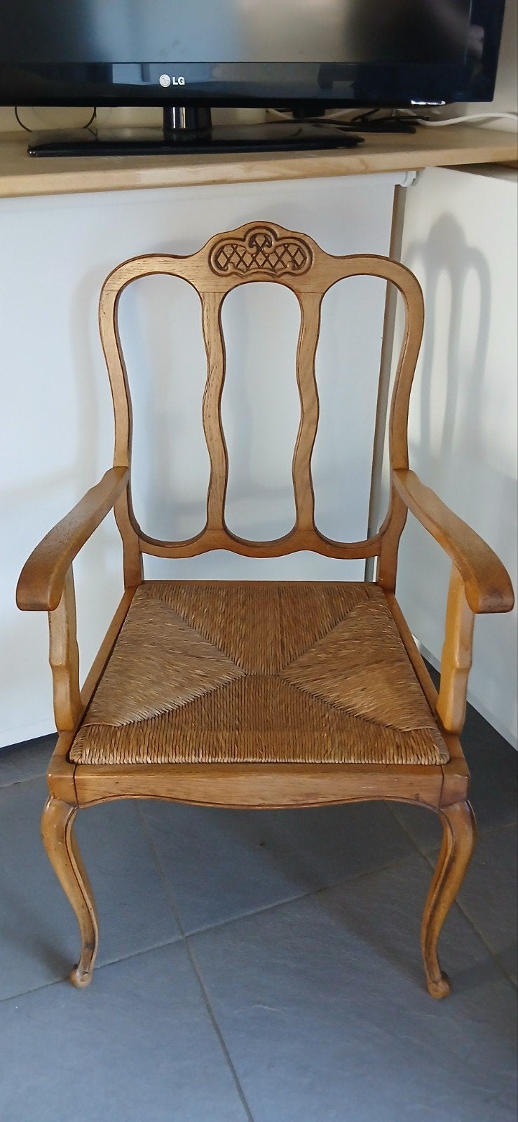 Rieten fauteuil in Louis XV-stijl in massief hout, Ophalen