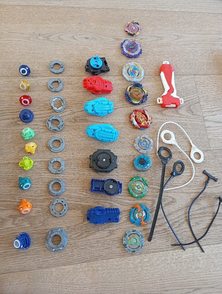 Beyblades en toebehoren, Collections, Jouets, Enlèvement, Comme neuf