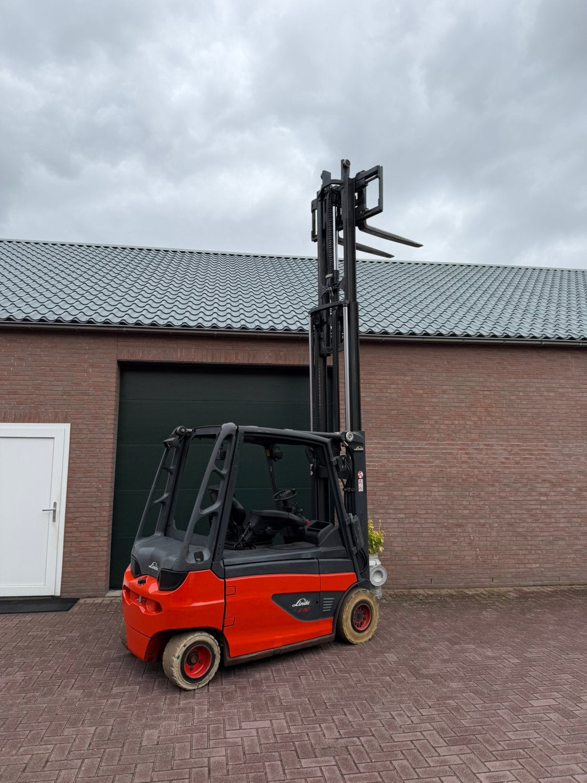 Linde E30L-01 3000kg triplo elektrische heftruck, 2000 tot 3000 kg, Verzenden, Elektrisch, Heftruck