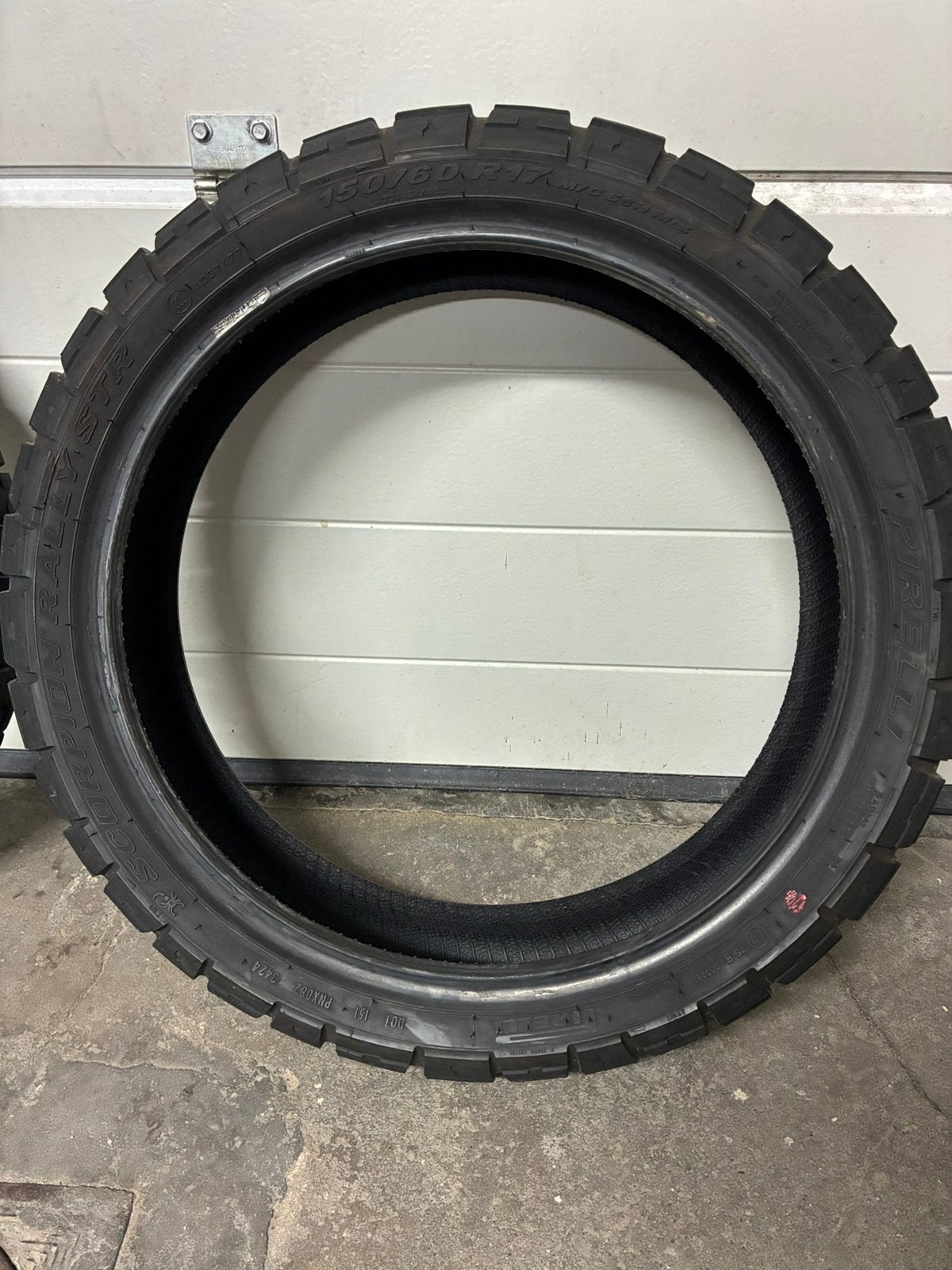 Pirelli scorpion rally st duke 390,svartpilen vitpilen 401, Ophalen, Gebruikt