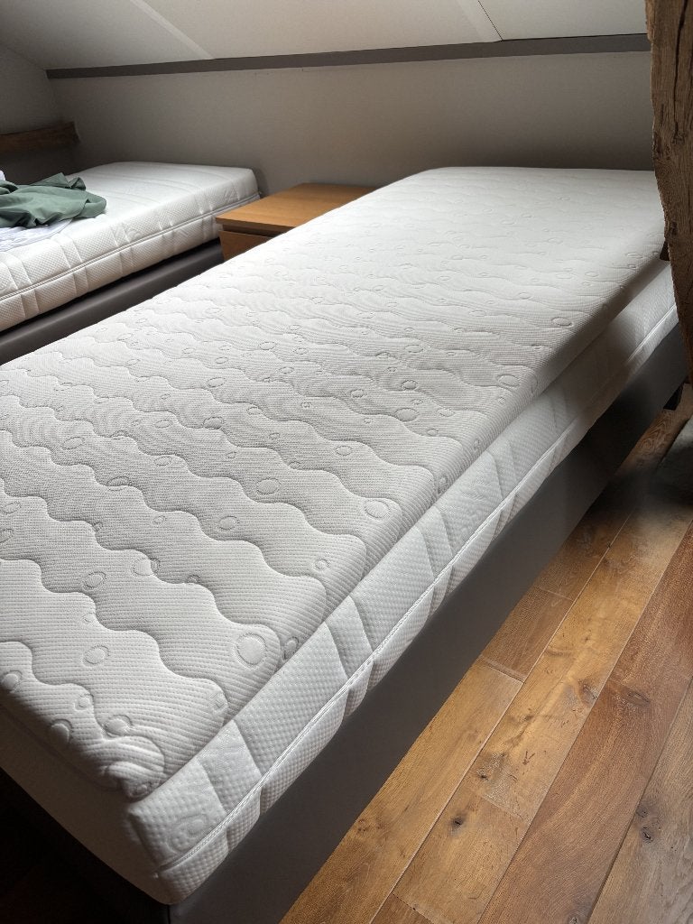 4 toppers voor enkel bed 90 OP 200 CM, Ophalen, Gebruikt, 200 cm