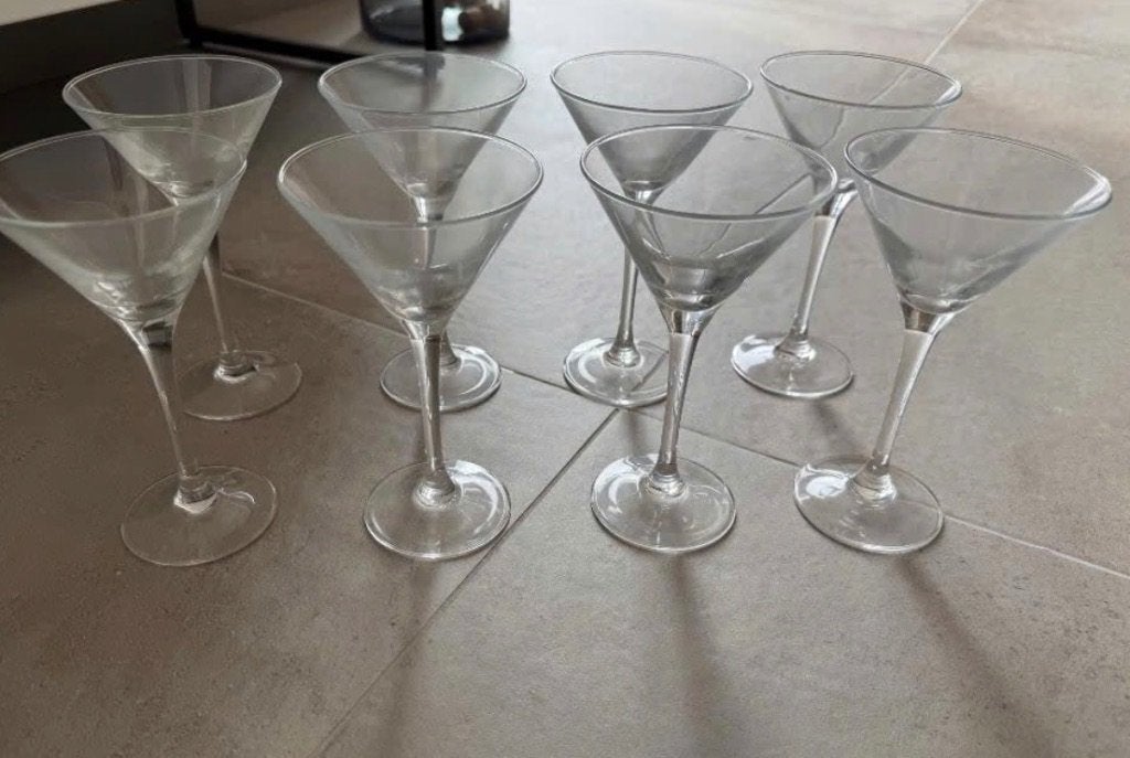 8 verres à cocktails Luminarc, Maison & Meubles, Neuf, Verre ou Verres, Enlèvement ou Envoi, Verre
