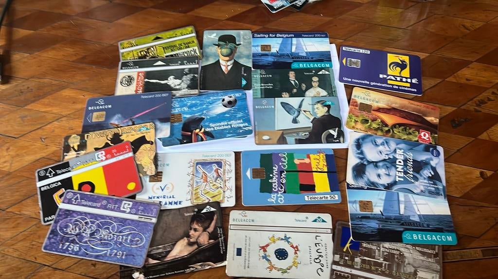 20 Cartes téléphones anciennes belgique, Enlèvement ou Envoi