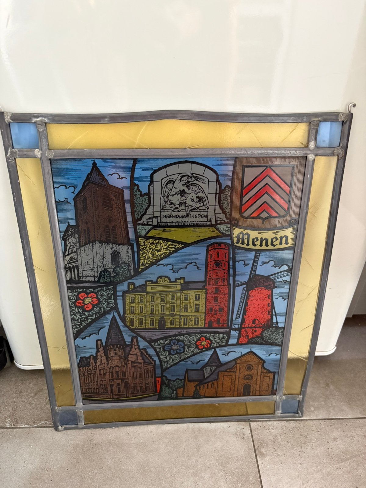 Glas-in-loodraam uit de stad MENIN (44/37 cm), Ophalen of Verzenden