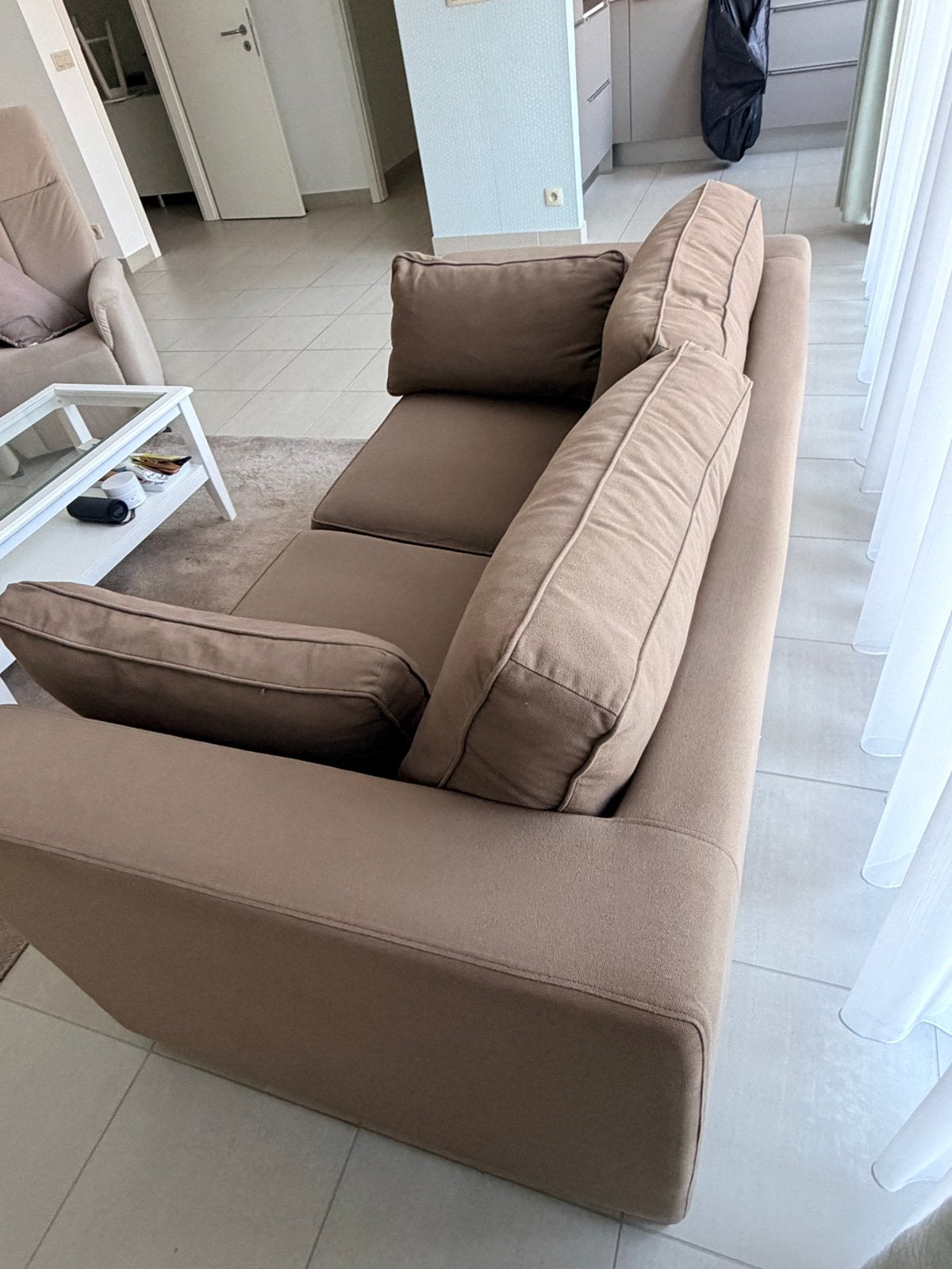 Canapé deux places, convertible en lit d’appoint, Maison & Meubles, 75 à 100 cm, Moins de 150 cm, Coloris taupe, Comme neuf