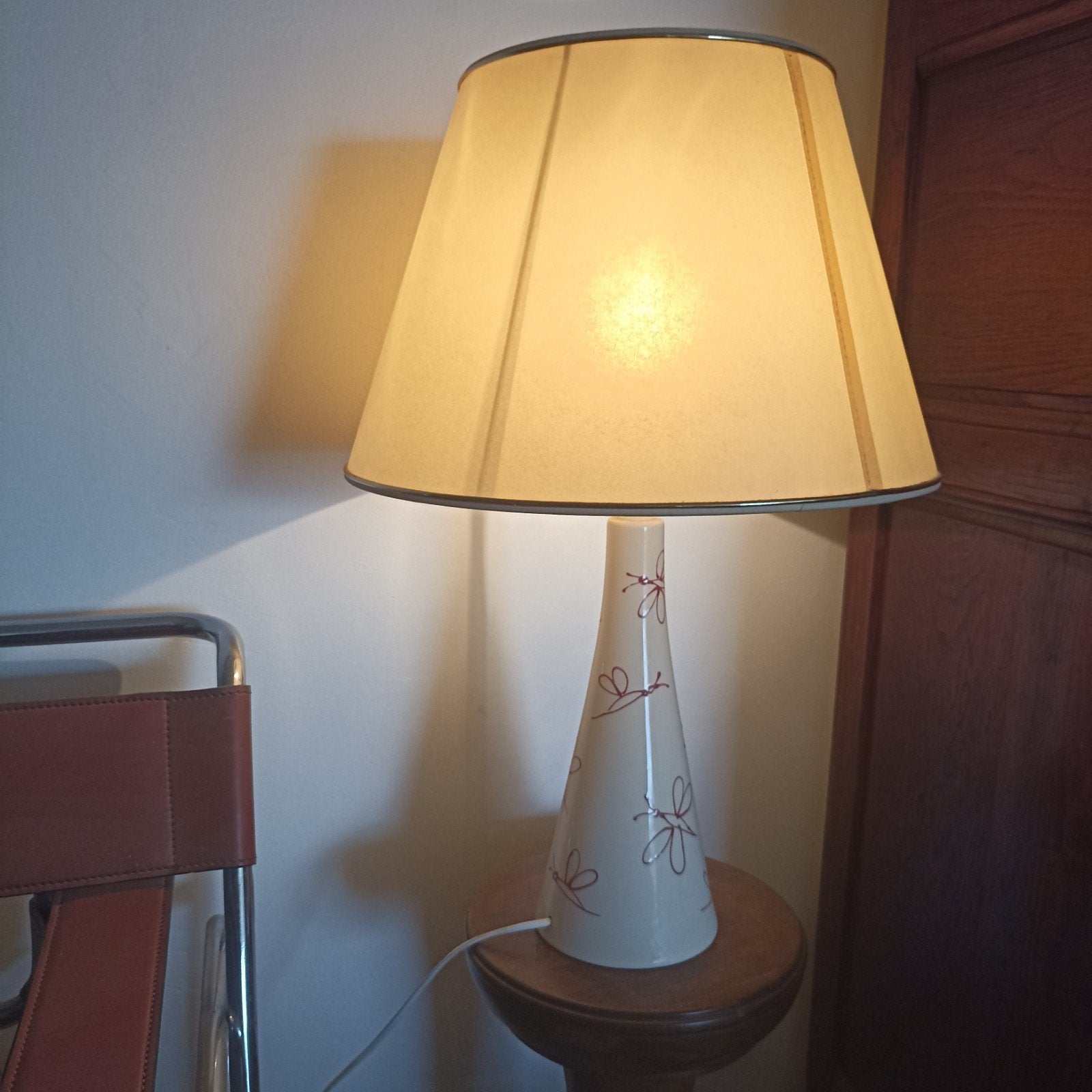Vintage Koralcoa Keramische Tafellamp – Handgeschilderd – Ja, Huis en Inrichting, Beige, Verzenden, Design