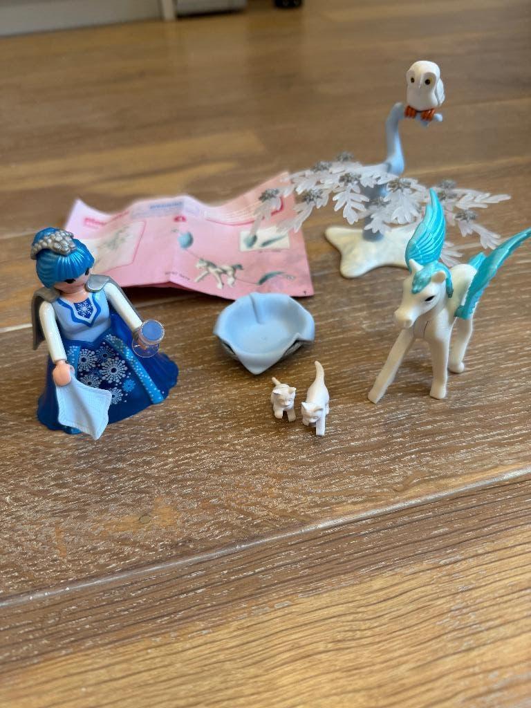 playmobil - winterprinses met pegasusveulen - 5354, Ophalen of Verzenden, Zo goed als nieuw