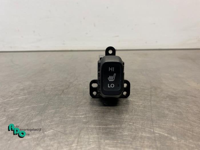 Commutateur chauffage siège d'un Honda Civic (Civic 06-), Autos : Pièces & Accessoires, Honda, -, 3 mois de garantie, Utilisé