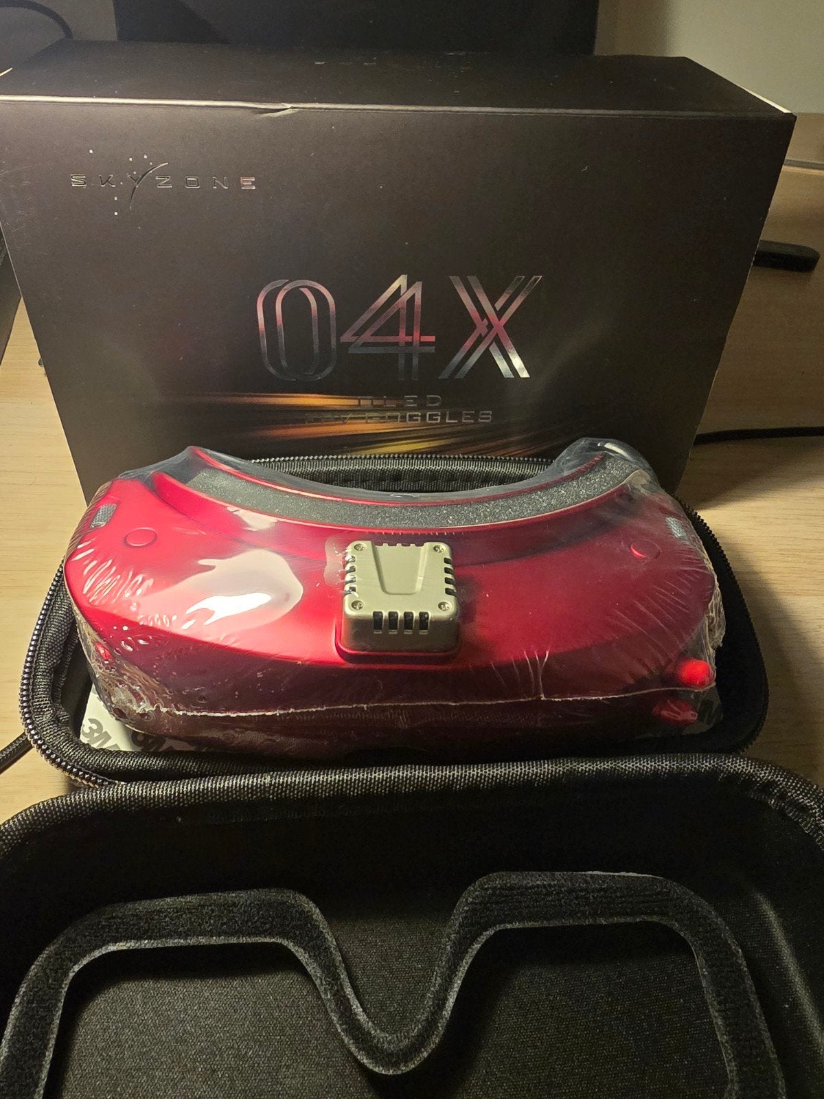 skyzone sky04x pro oled fpv goggles rood, nieuw, Ophalen of Verzenden
