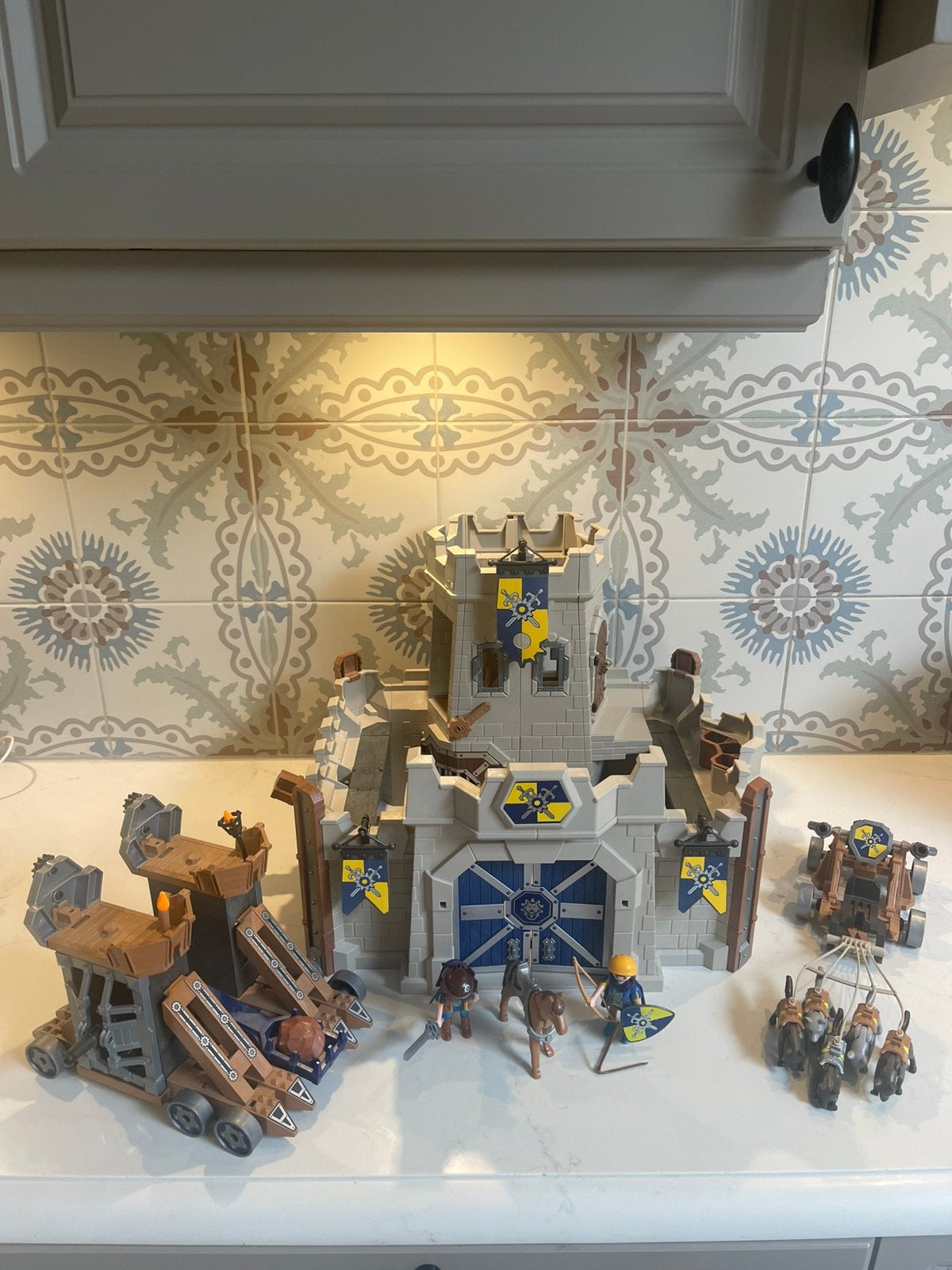 Chateau fort playmojil + accessoires, Enlèvement, Utilisé, Ensemble complet
