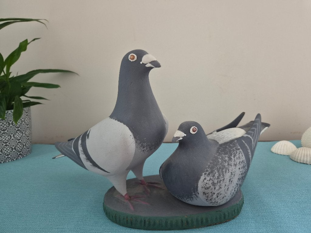 Décoration pigeons en bois, Livres, Une BD, Comme neuf, Enlèvement, Divers auteurs