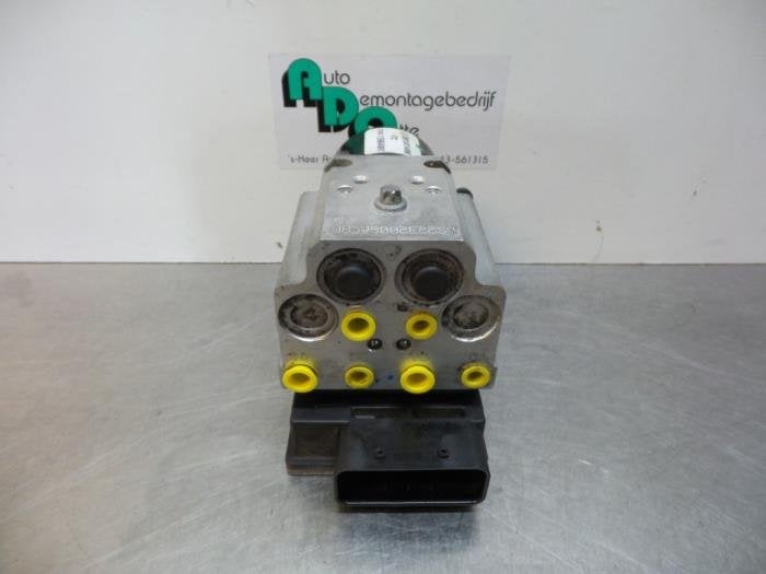 Ordinateur ABS d'un Opel Vectra (Vectra C 02-), -, Opel, 3 mois de garantie, Utilisé