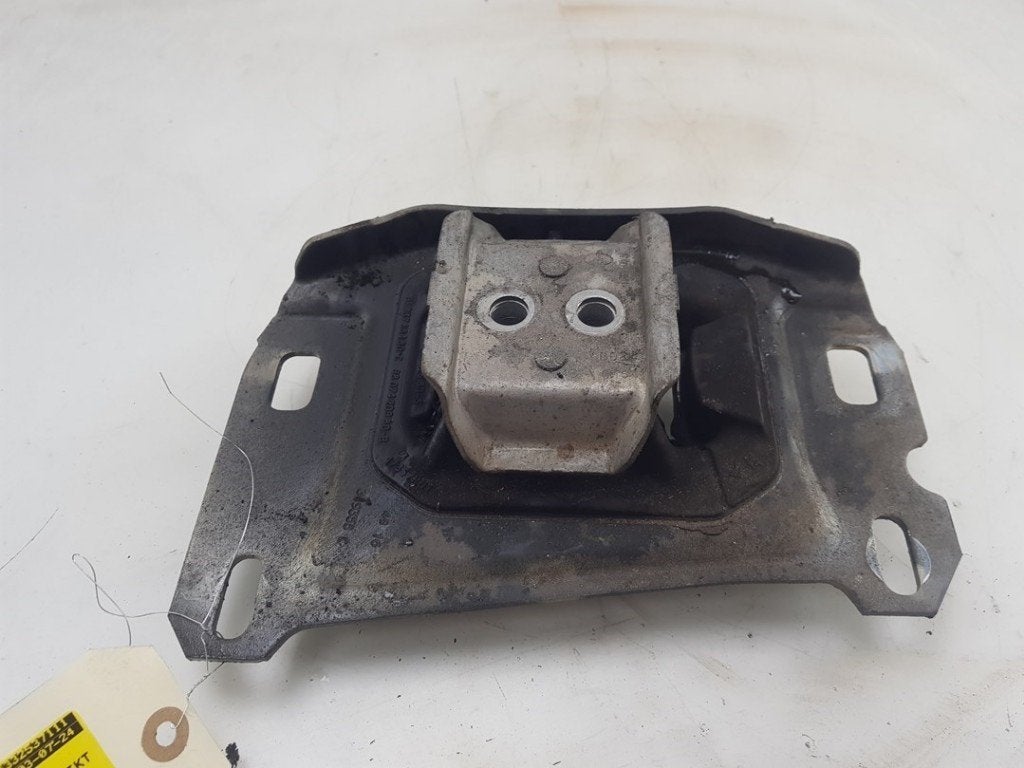SUPPORT BOITE DE VITESSES 3008 II (M4 / MC / MJ / MR), Utilisé, Peugeot