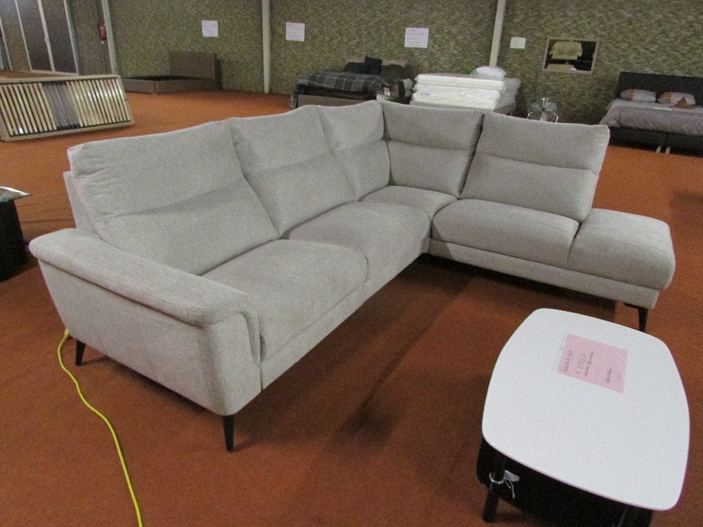 Nieuw stoffen hoeksalon met 1 elektrische relax 2350 euro., Huis en Inrichting, Ophalen, Nieuw