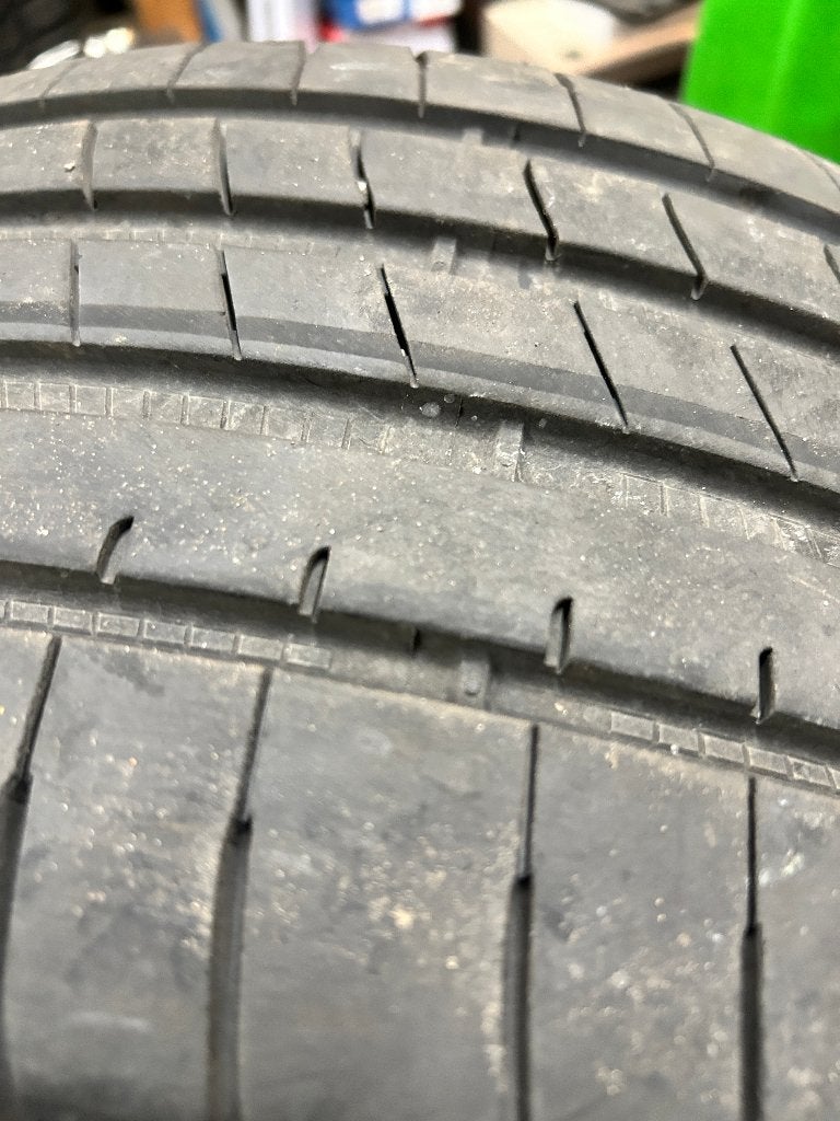 Banden Goodyear F1 245/40R19 98Y, Band(en), Personenwagen, Zomerbanden, Ophalen