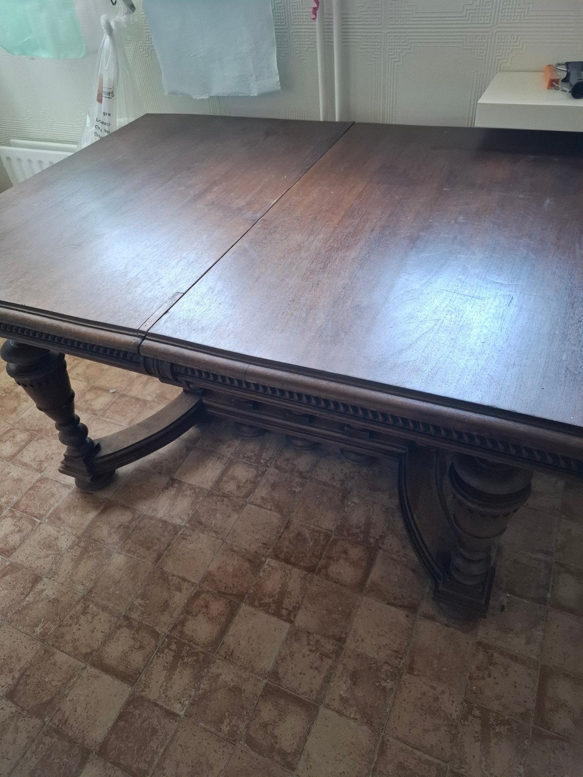 Kasteel tafel, Ophalen