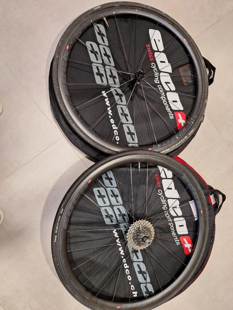 Edco koersfietswielen, 28 inch, Gebruikt, Carbon, 10 tot 15 versnellingen