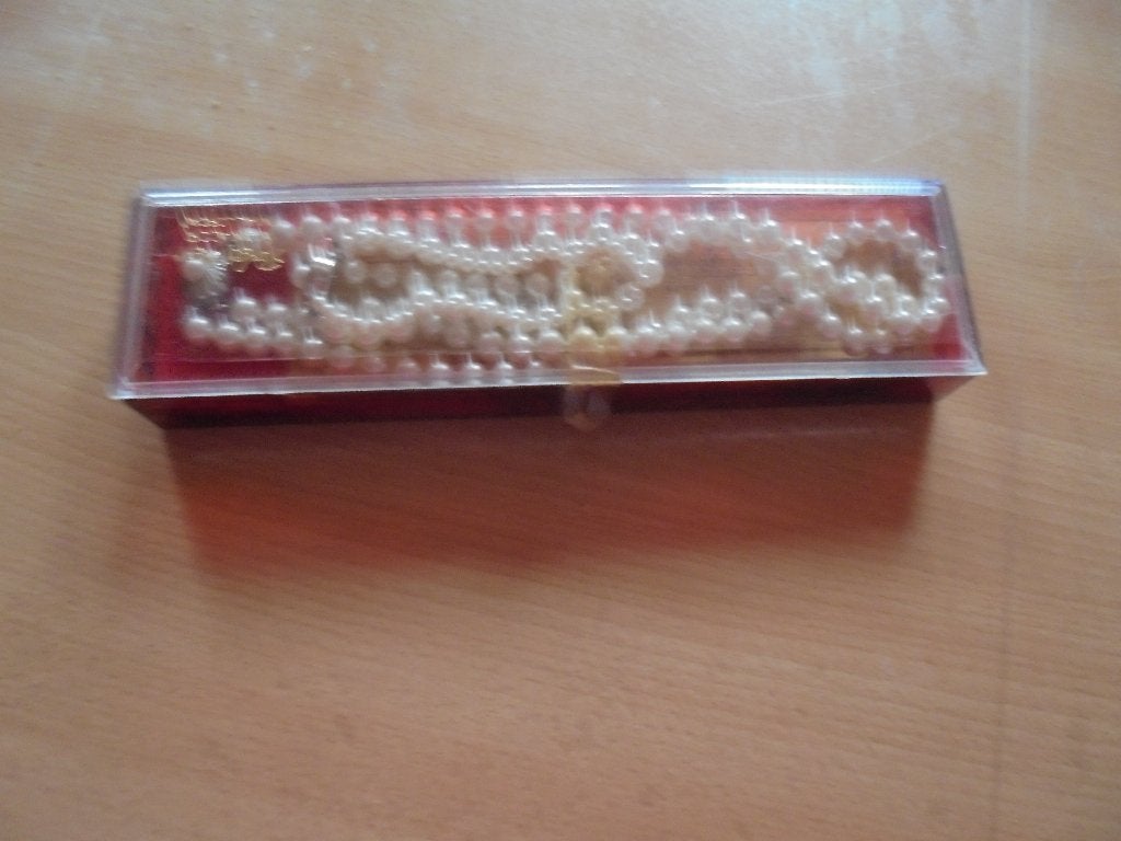 2 delig parelhalsketting en armband, Enlèvement ou Envoi, Comme neuf