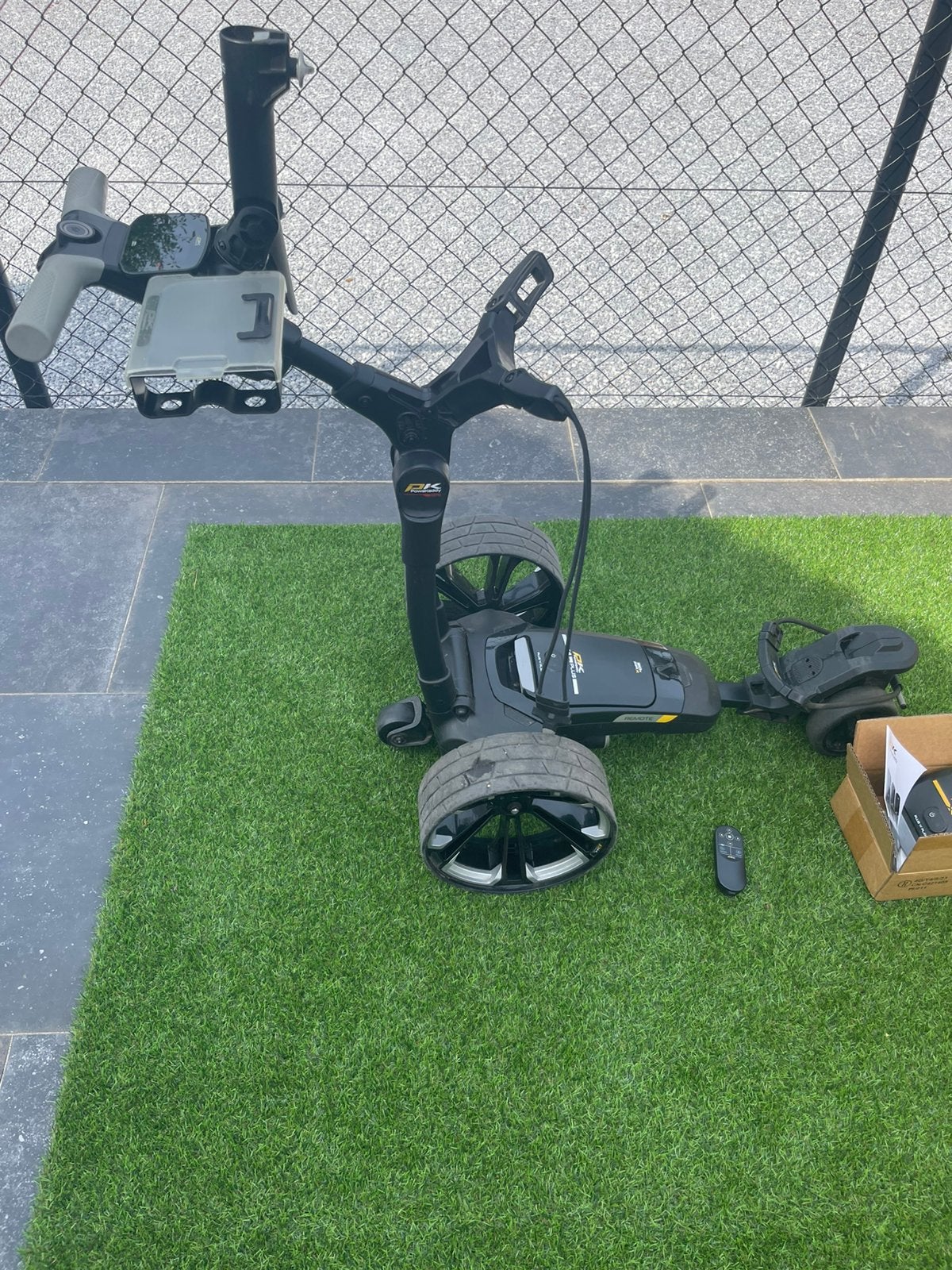Powakaddy elec trolly, Sport en Fitness, Ophalen, Zo goed als nieuw