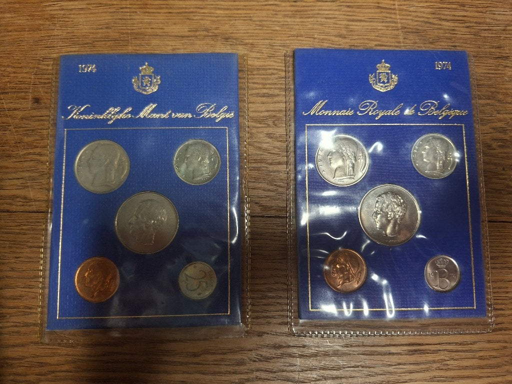 België 1974 – 2 muntensets Koninklijke Munt van België, Postzegels en Munten, Ophalen, Setje