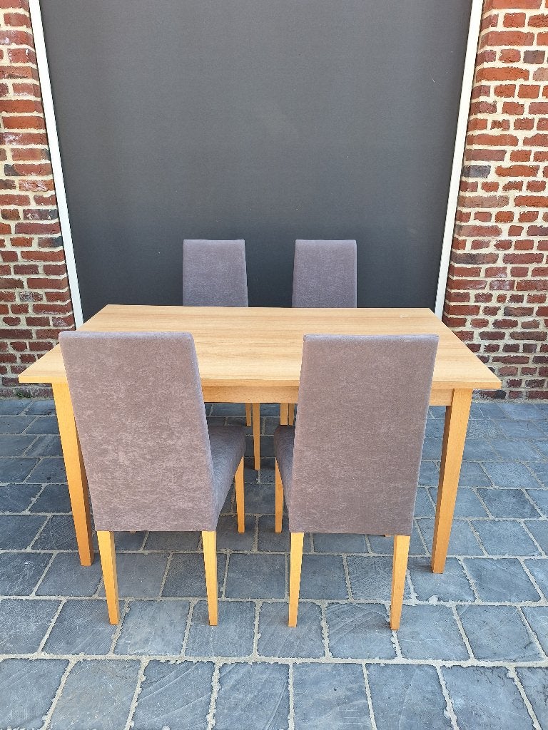 Set van tafel in eikenlook met 4 gestoffeerde stoelen grijs, Huis en Inrichting, Tafels | Eettafels, Ophalen, Gebruikt, 100 tot 150 cm