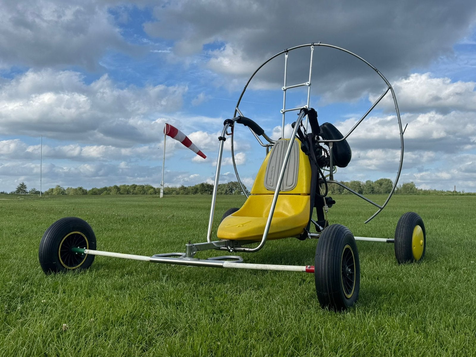 Paramoteur chariot 4 roues, Sport en Fitness, Ophalen, Zo goed als nieuw, Paramotor