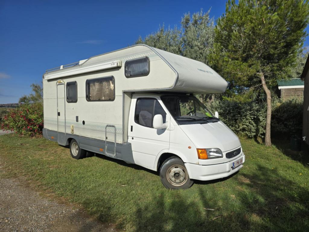 A vendre ou echange 13000€ a discuter, Caravanes & Camping, Camping-cars, Particulier, Ford, Ford, Douche, Enlèvement