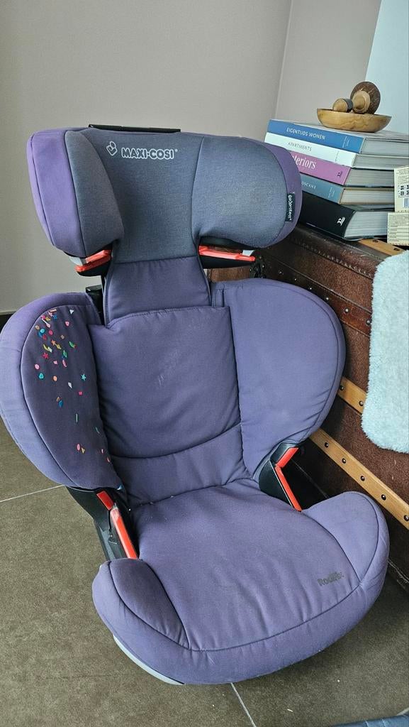 Maxi Cosi autostoel 15 tot 36kg isofix 2 stuks, Ophalen, 15 t/m 36 kg, Zo goed als nieuw, Isofix