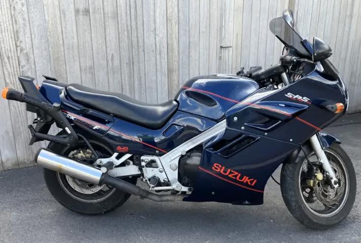 2  Suzuki GSX 1100 F  oldtimer motoren te koop, Motoren, Motoren | Suzuki, 4 cilinders, Particulier, Meer dan 35 kW, Toermotor